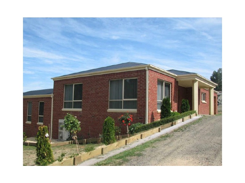 8 Boormans Road, Moe VIC 3825