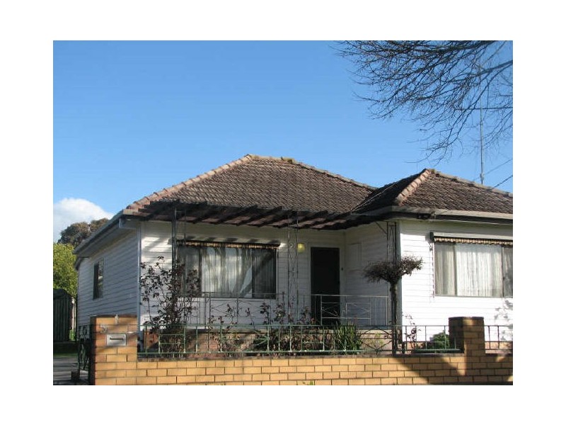 5 Barry Street, Moe VIC 3825