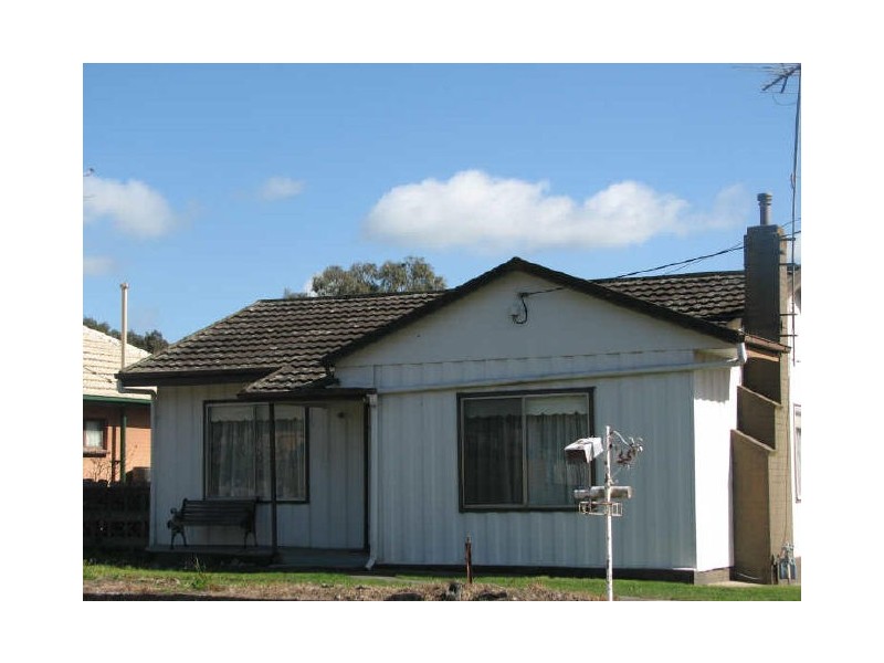 55 Chamberlain Road, Newborough VIC 3825