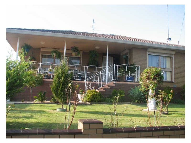 54 Cross Street, Newborough VIC 3825