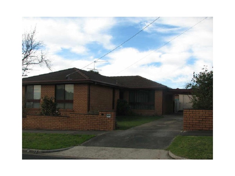 13 Belvedere court, Newborough VIC 3825
