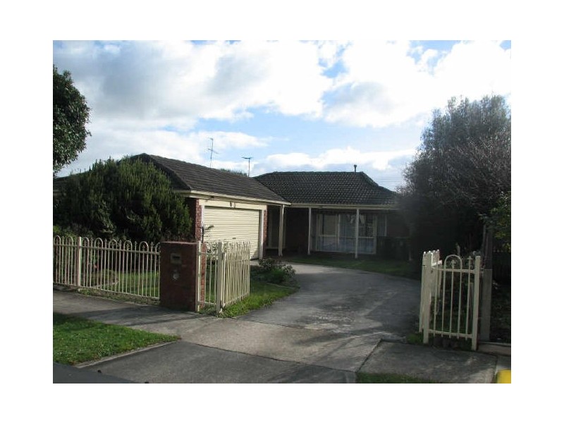 3 Banksia Street, Newborough VIC 3825