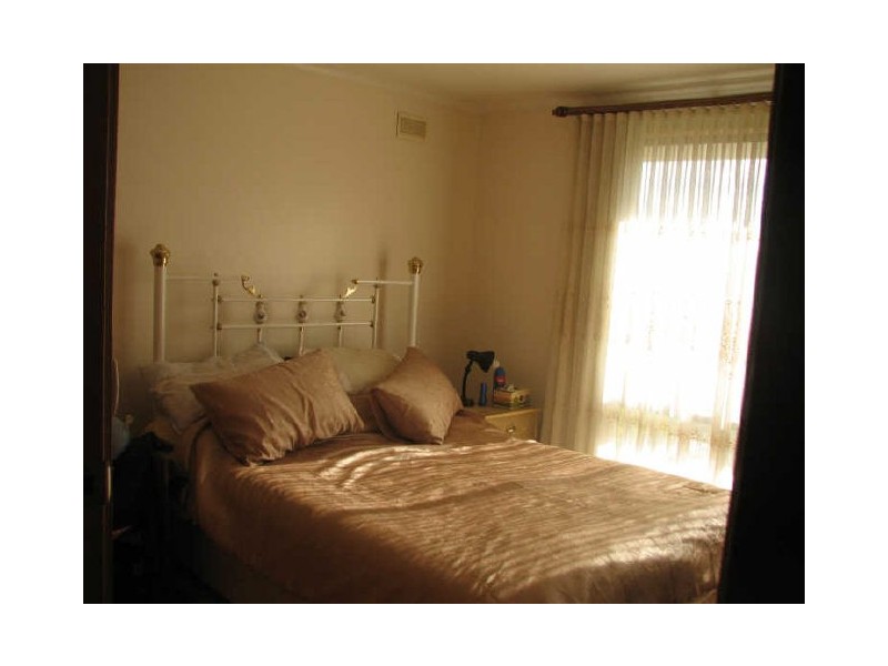 13 Abbott Street, Moe VIC 3825