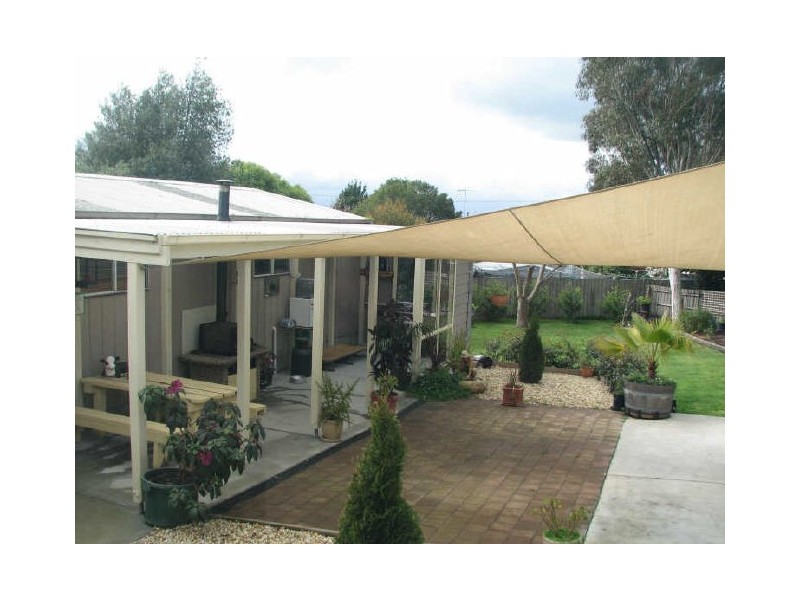 45 Scorpio Drive, Moe VIC 3825