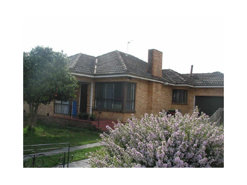 10 Bell Street, Moe VIC 3825