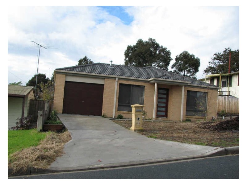 1/31 Mann Street, Moe VIC 3825
