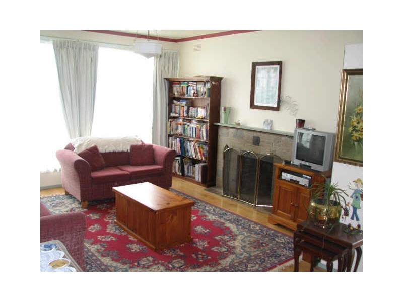 8 Steward Street, Warragul VIC 3820