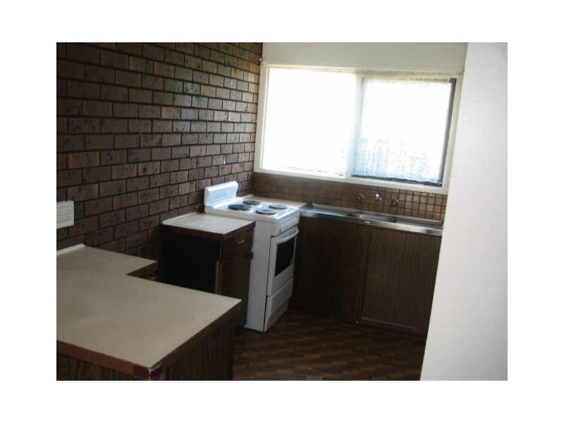 2/25 May Street, Moe VIC 3825