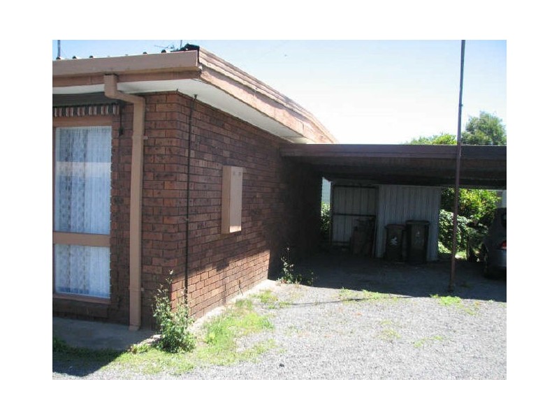 2/25 May Street, Moe VIC 3825