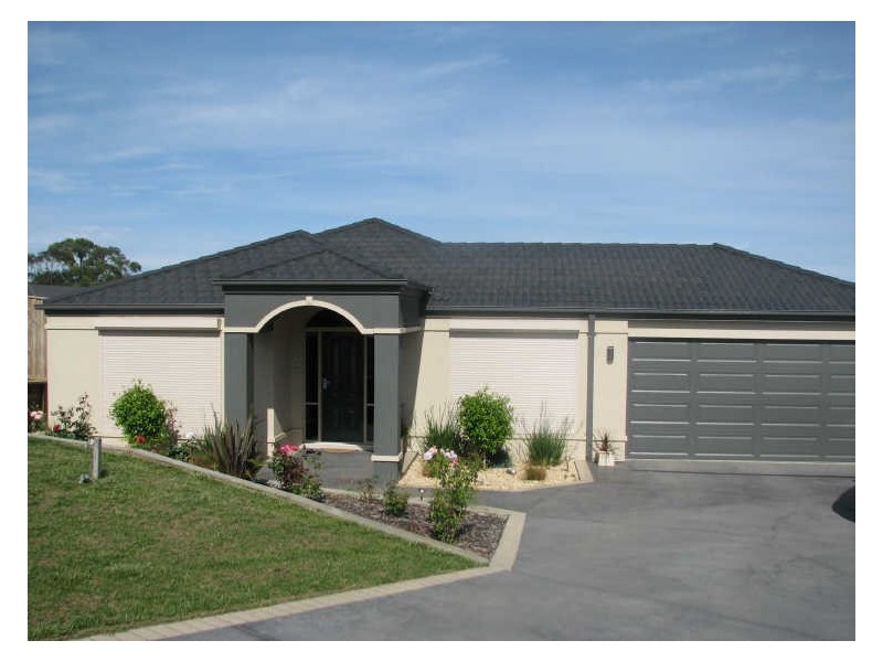 5 Sharnee Court, Moe VIC 3825