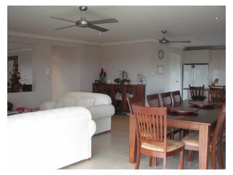 5 Sharnee Court, Moe VIC 3825