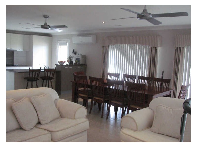 5 Sharnee Court, Moe VIC 3825