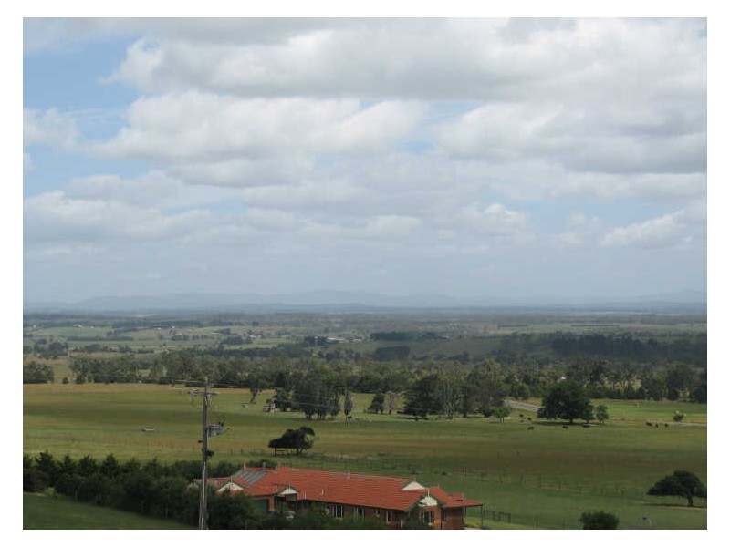 5 Sharnee Court, Moe VIC 3825