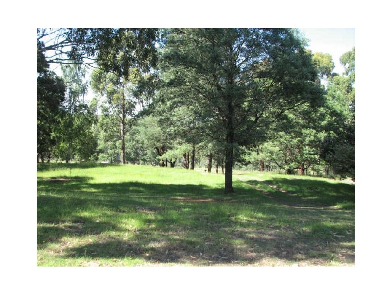 2 Whitelaw Court, Rawson VIC 3825