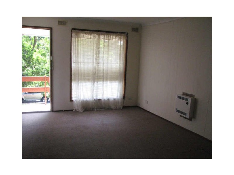 1-3/21 Haunted hills Road, Newborough VIC 3825