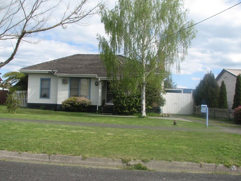 13 Bristol Street, Moe VIC 3825