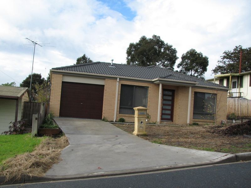 2/31 Mann Street, Moe VIC 3825