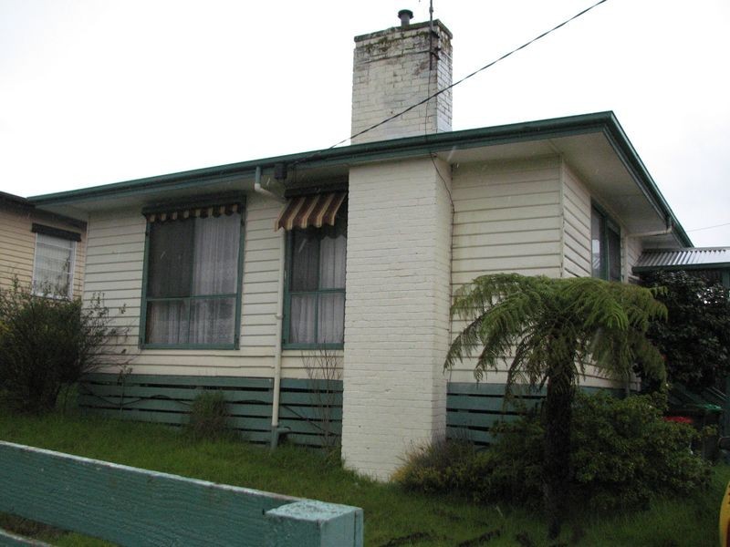 23 Elizebeth, Moe VIC 3825