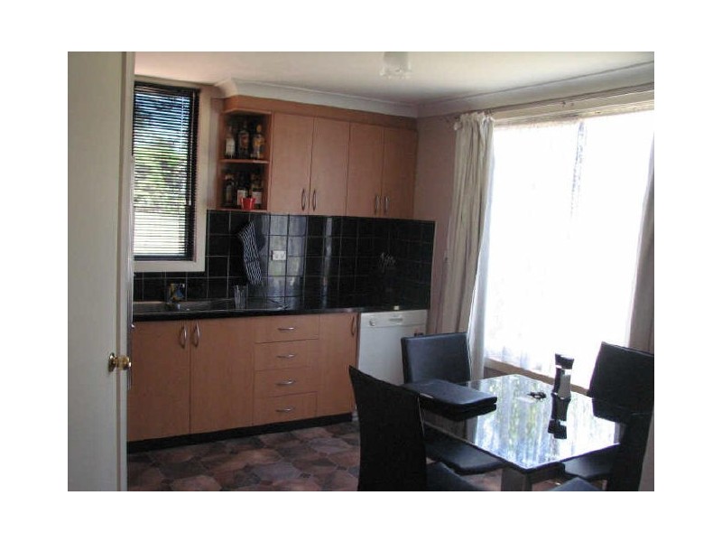 17 Belbrook Street, Newborough VIC 3825