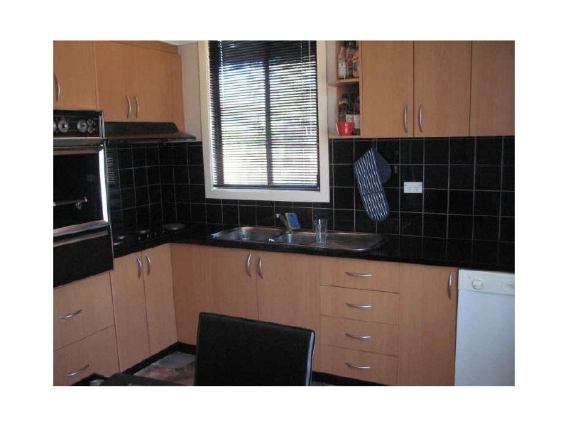 17 Belbrook Street, Newborough VIC 3825