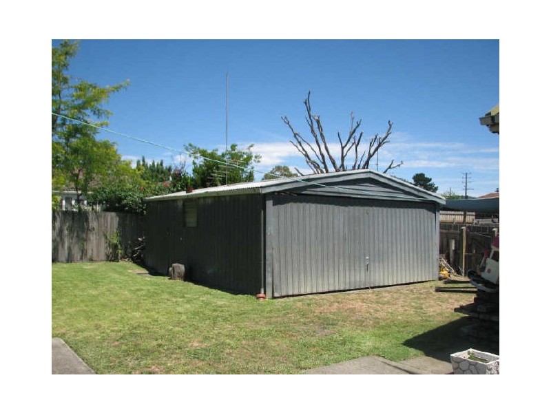 9 Monte Cresent, Moe VIC 3825