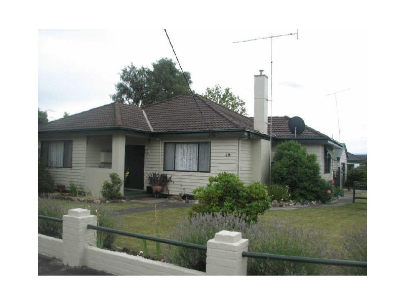76 Hennessey Street, Moe VIC 3825