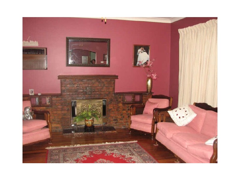 76 Hennessey Street, Moe VIC 3825