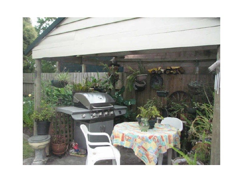 76 Hennessey Street, Moe VIC 3825