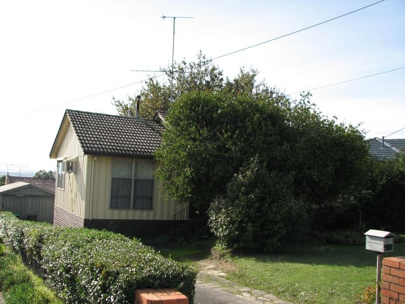 27 Canberra Street, Moe VIC 3825