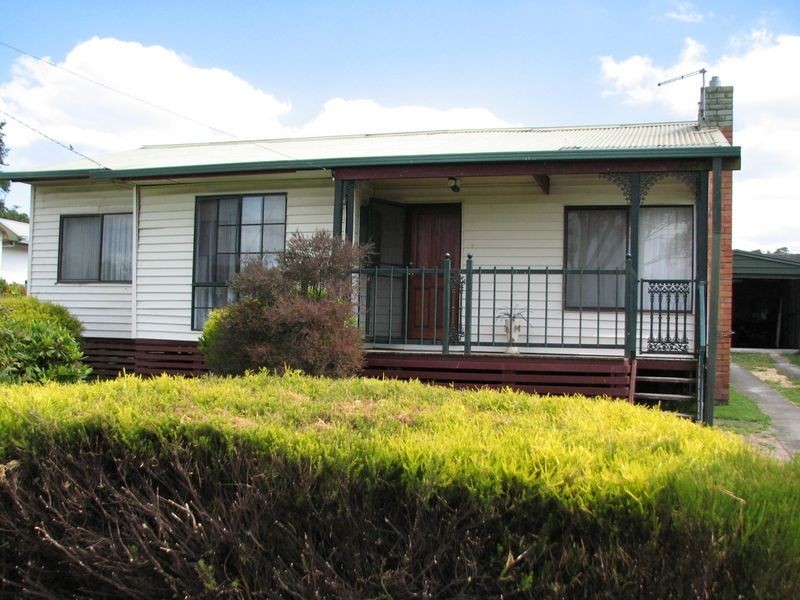 17 Hampton Street, Moe VIC 3825