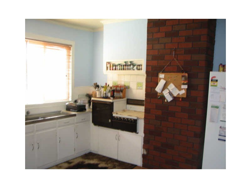 51 Victoria Street, Moe VIC 3825