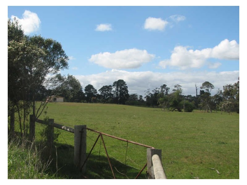 38 Bassetts Lane, Glengarry VIC 3854
