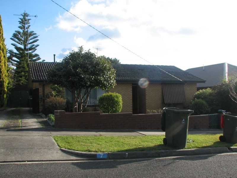 7 Williams Street, Newborough VIC 3825