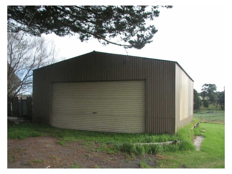 176 Narracan Drive, Newborough VIC 3825