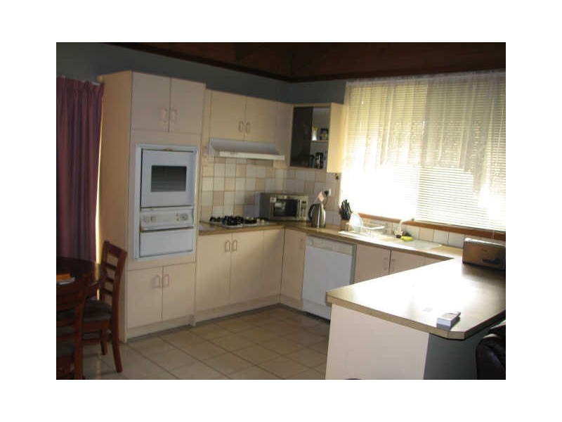 176 Narracan Drive, Newborough VIC 3825