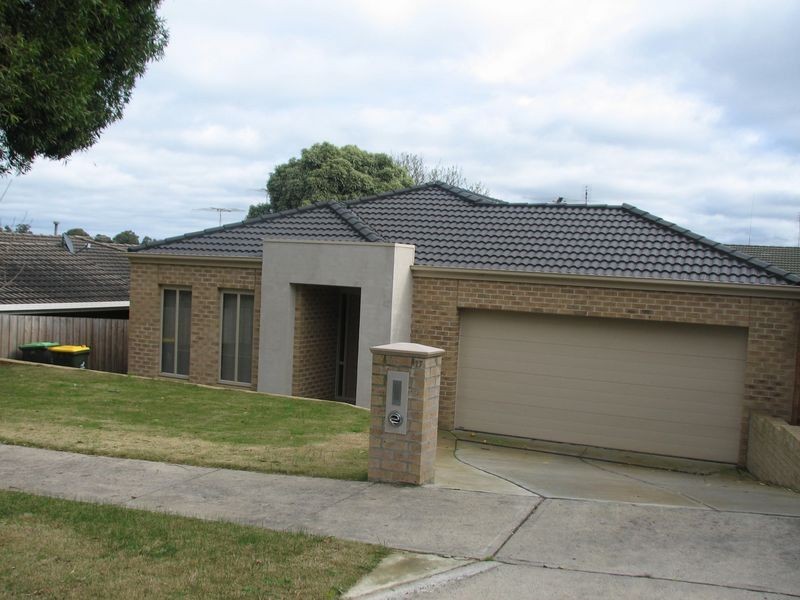 17 Stamford Street, Newborough VIC 3825