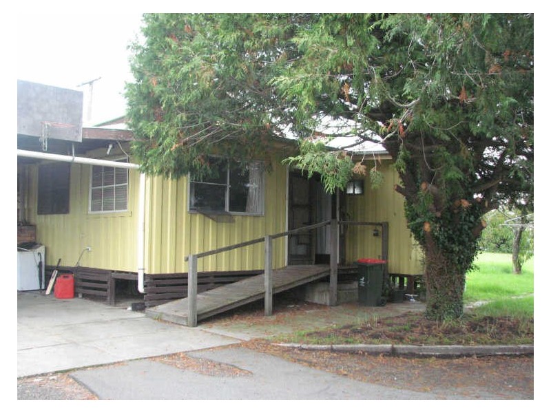 77 Fowler Street, Moe VIC 3825