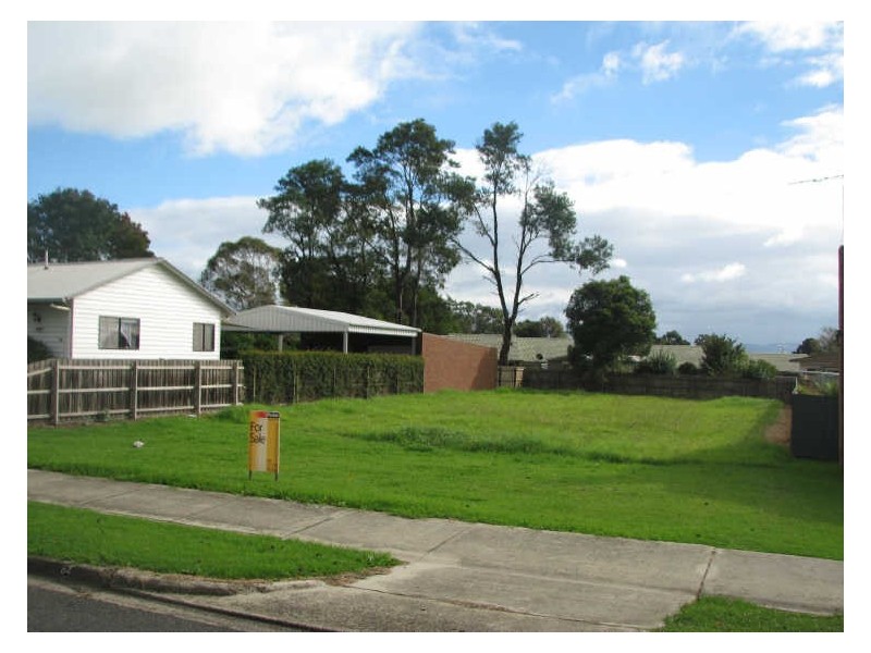 64 Service Road, Moe VIC 3825