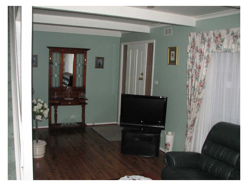 18 Griffin Street, Moe VIC 3825