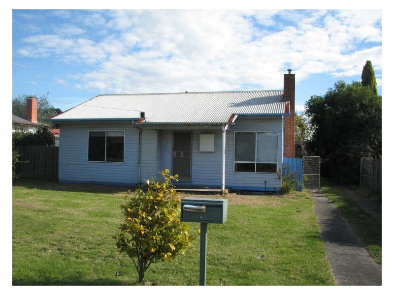 8 Keith Avenue, Moe VIC 3825