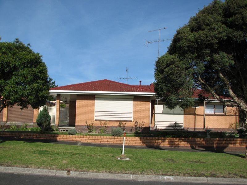 51 South Street, Moe VIC 3825