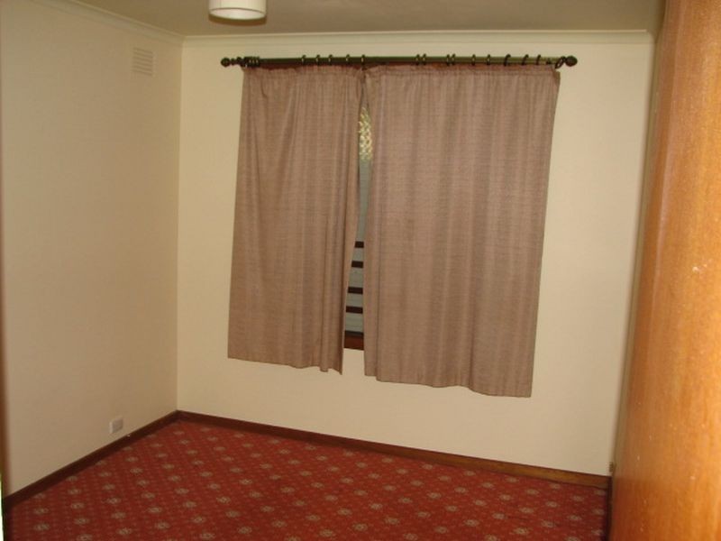 51 South Street, Moe VIC 3825