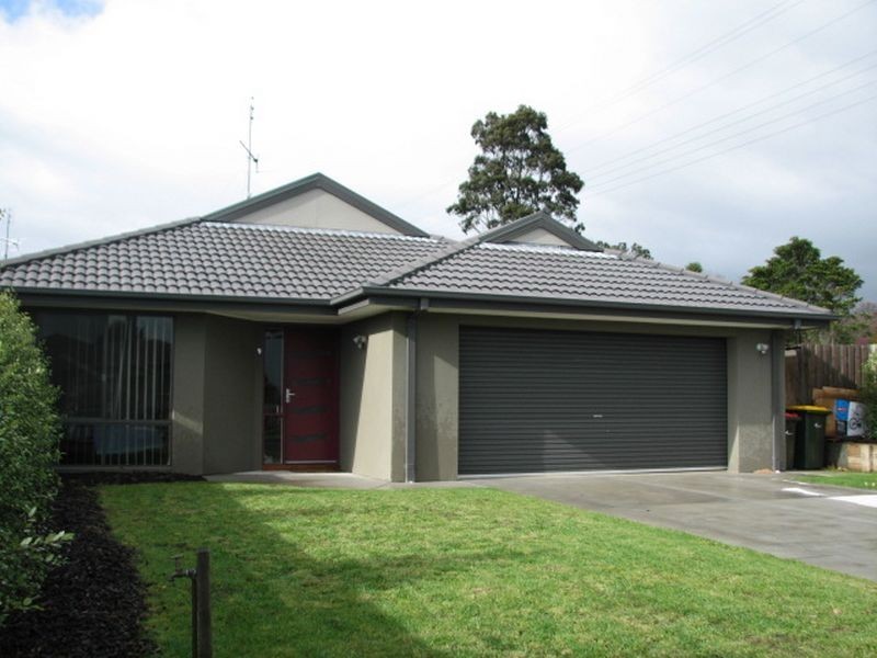 9 Luke Street, Moe VIC 3825