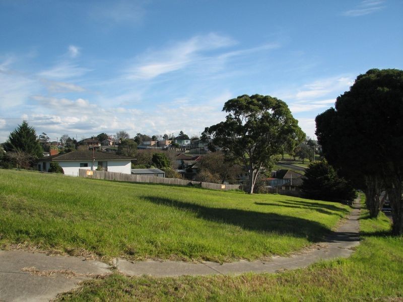 21 & 23 Dunbar Avenue, Morwell VIC 3840