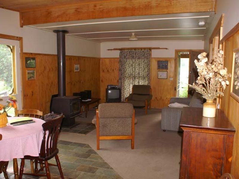 Main Road, Dargo VIC 3862