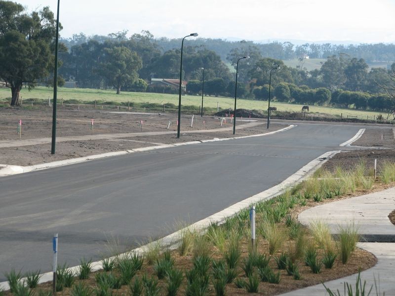 Sweetwater Place, Moe VIC 3825