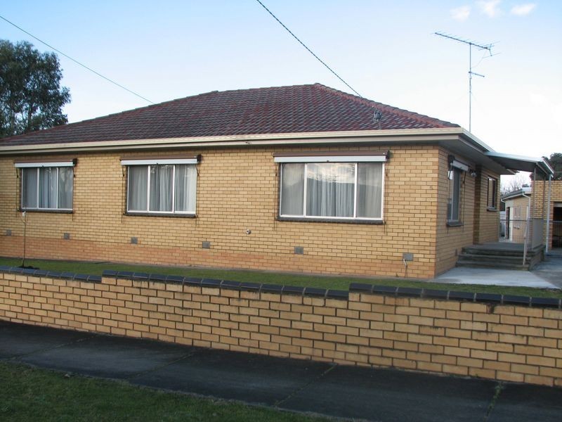 5 Roberts Street, Moe VIC 3825