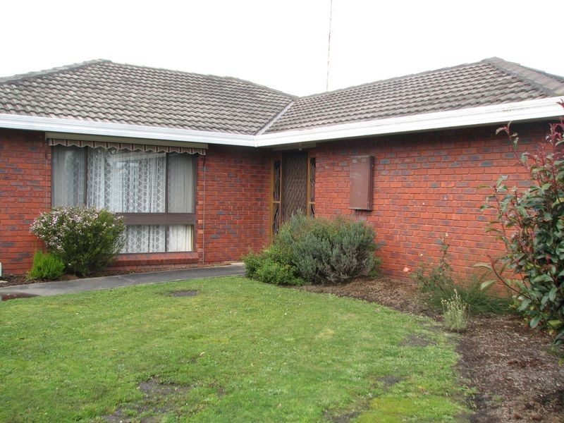 13 Burnside Street, Moe VIC 3825