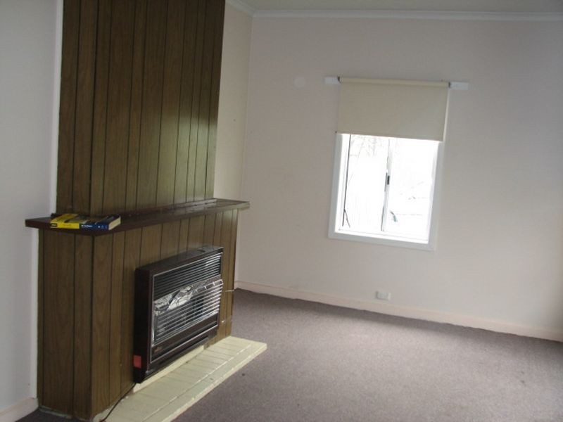 26 Hampton Street, Moe VIC 3825