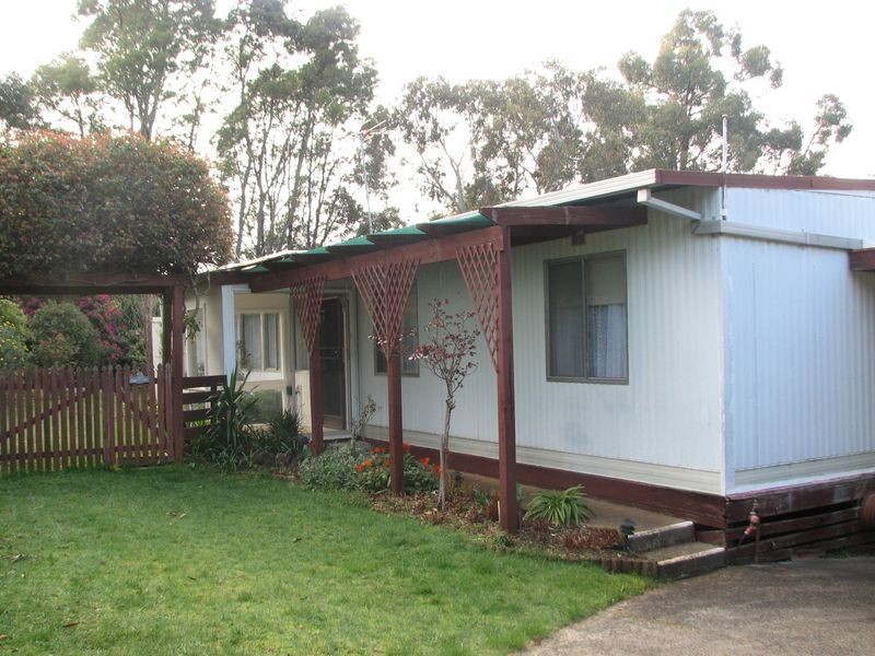 2 St Phillack Cresent, Rawson VIC 3825